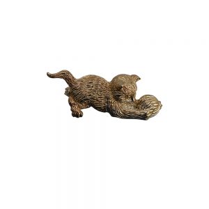 9ct Gold 15x39mm Cat playing with Wool Brooch