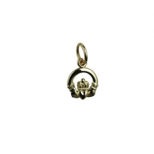 9ct Gold 8x6mm Claddagh Pendant