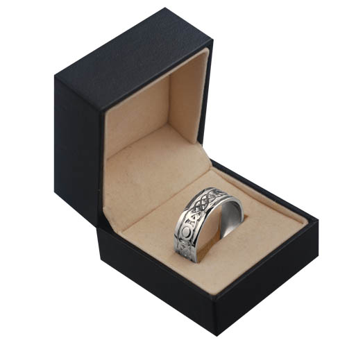 9ct White Gold 8mm celtic Wedding Ring Sizes R-Z+1 - Image 3