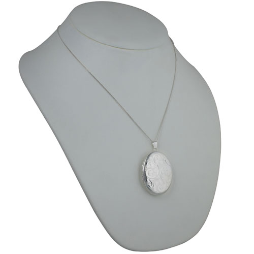 Silver 45x35mm oval hand engraved 4 photo Family Locket with a 1.3mm wide curb Chain - Image 6
