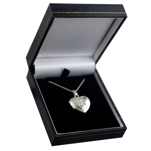 Silver 21x19mm heart shaped hand engraved Locket with a 1mm wide rolo Chain - Image 3