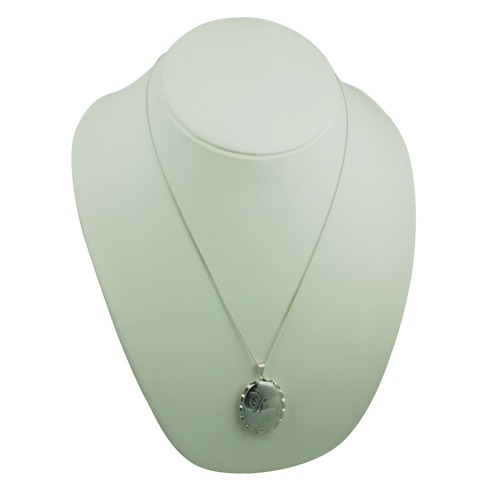 Silver 37x28mm oval hand engraved butterfly twisted wire edge Locket with a 1.3mm wide curb Chain 22 inches - Image 7