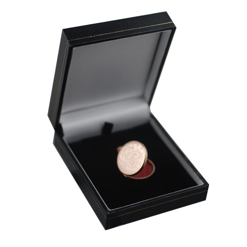 9ct Rose Gold 23mm round hand engraved flat Locket - Image 6