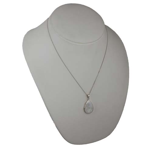 Silver 28x19mm teardrop half hand engraved flat Locket with a 1.3mm wide curb Chain 20 inches - Image 6