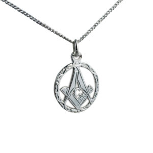 Silver 18mm hand engraved Masonic emblem in a circle with G on a 1.3mm wide curb Chain