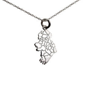 Silver 29x15mm Map of Ireland Pendant with a 1mm wide rolo Chain