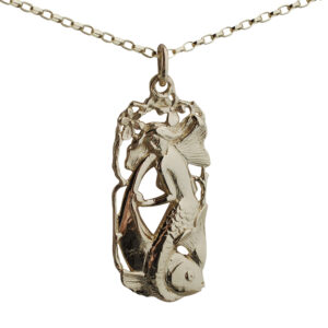 9ct Gold 33x17mm Pisces Zodiac Pendant with a 1.4mm wide belcher Chain