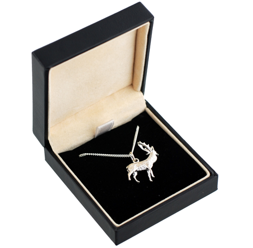 Silver 23x25mm solid Stag Pendant with a 1.3mm wide curb Chain - Image 3