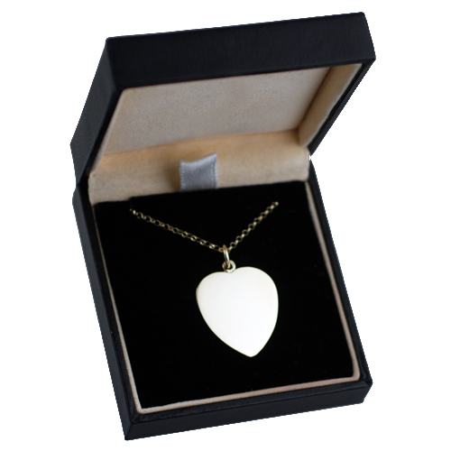 9ct Gold 24x21mm plain Heart Disc Pendant with a 1.8mm wide belcher Chain - Image 2