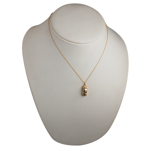 9ct Gold 20x8mm Vintage Car Pendant with a 1.1mm wide cable Chain 18 inches - Image 4