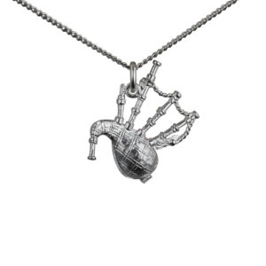 Silver 26x19mm moveable Bagpipes Pendant with a 1.3mm wide curb Chain