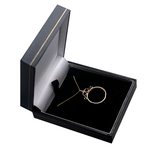 9ct Gold 23x20mm 1/2 Half Sovereign coin mount holder with 2 scrolls Pendant with a 0.6mm wide curb Chain 16 inches Only Suitable for Children - Image 2
