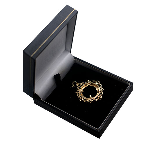 9ct Gold 32mm 1/2 Half Sovereign mount with a diamond cut coin mount holder Pendant - Image 3