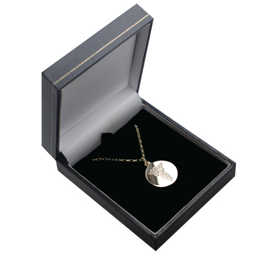 9ct Gold 19mm round hand engraved medical alarm symbol Disc Pendant with a 1.4mm wide belcher Chain - Image 2