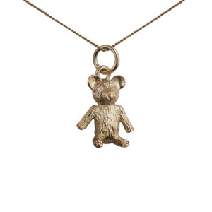 9ct Gold 15x12mm sitting Teddy Bear Pendant with a 0.6mm wide curb Chain