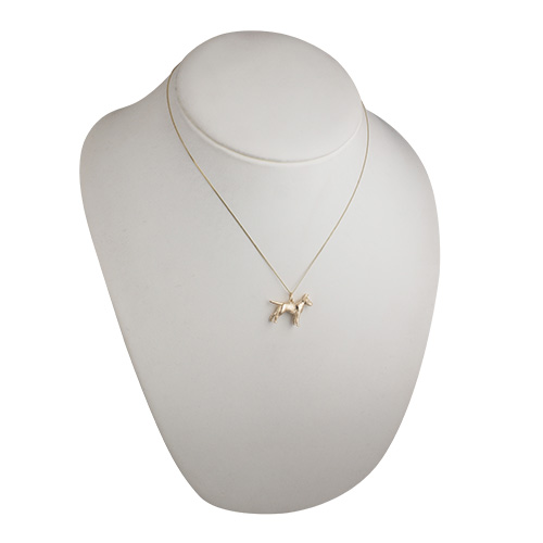 9ct Gold 19x25mm Staffordshire Bull Terrier Pendant with a 0.6mm wide curb Chain 18 inches - Image 4