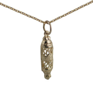 9ct Gold 23x6mm Hebrew Prayer Scroll with a 1.1mm wide cable Chain