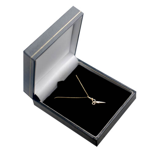 9ct Gold 15x6mm seamstress's Scissors Pendant with a 0.6mm wide curb Chain 16 inches Only Suitable for Children - Image 2
