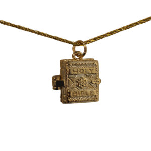 9ct Gold 16x14mm moveable Bible with the Lord's Prayer inside Pendant with a 1.1mm wide spiga Chain 24 inches