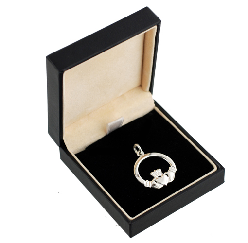 Silver 22mm Claddagh Pendant - Image 2