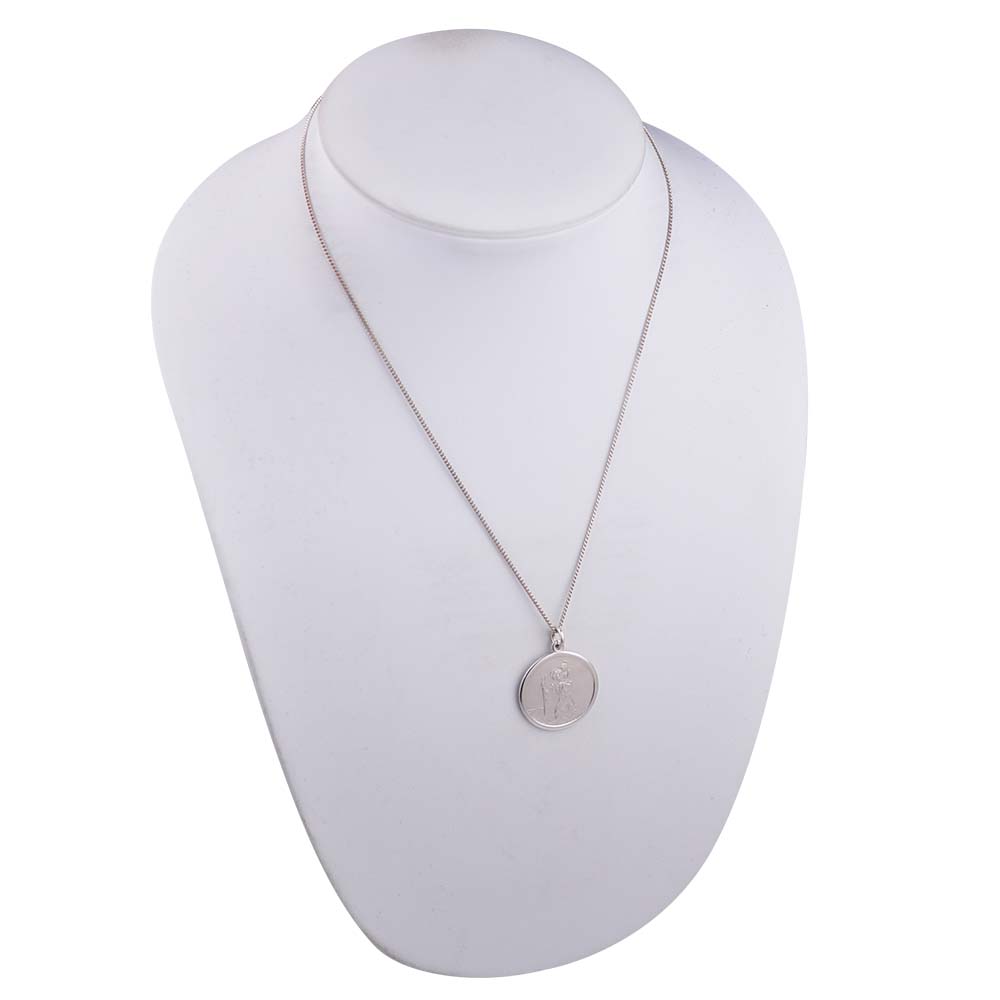 Silver 25mm round St Christopher Pendant with a 1.3mm wide curb Chain 18 inches - Image 3