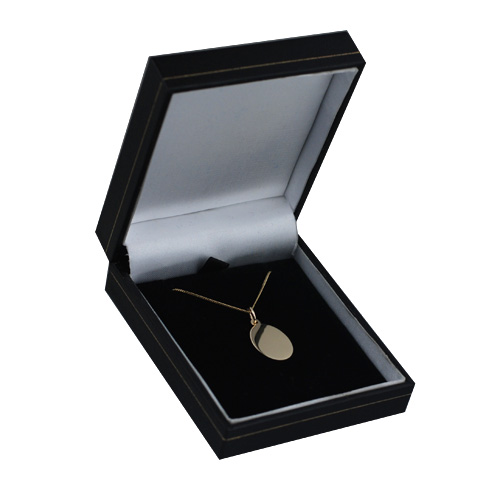 9ct Gold 17x14mm plain oval Disc Pendant with belcher Chain - Image 2