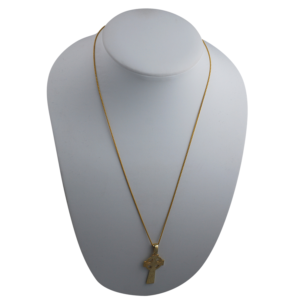 9ct Gold 45x20mm hand engraved Celtic Cross on a bail loop with a 1.1mm wide spiga Chain 22 inches - Image 3