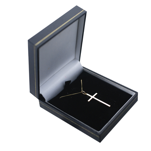 9ct Gold 31x16mm diamond cut star solid block Cross with a 0.6mm wide curb Chain - Image 3