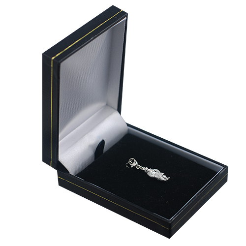 Silver 18x8mm Beefeater Charm with a lobster catch - Image 4