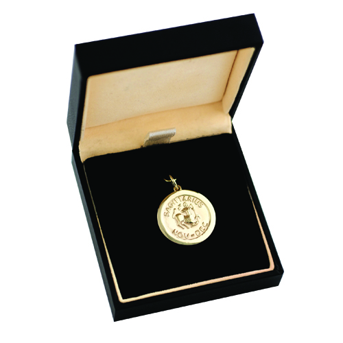9ct Gold 22mm round Sagittarius Zodiac Disc Pendant - Image 2